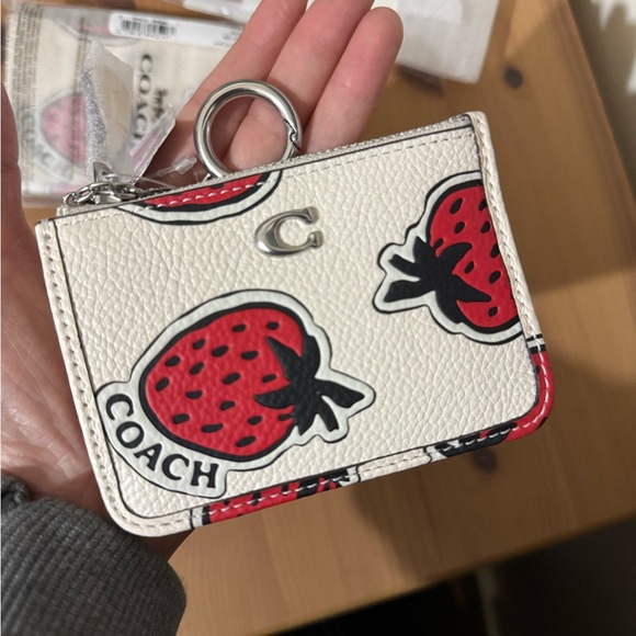 🍓 Coach Strawberry Mini Skinny ID Case - Picture 7 of 8